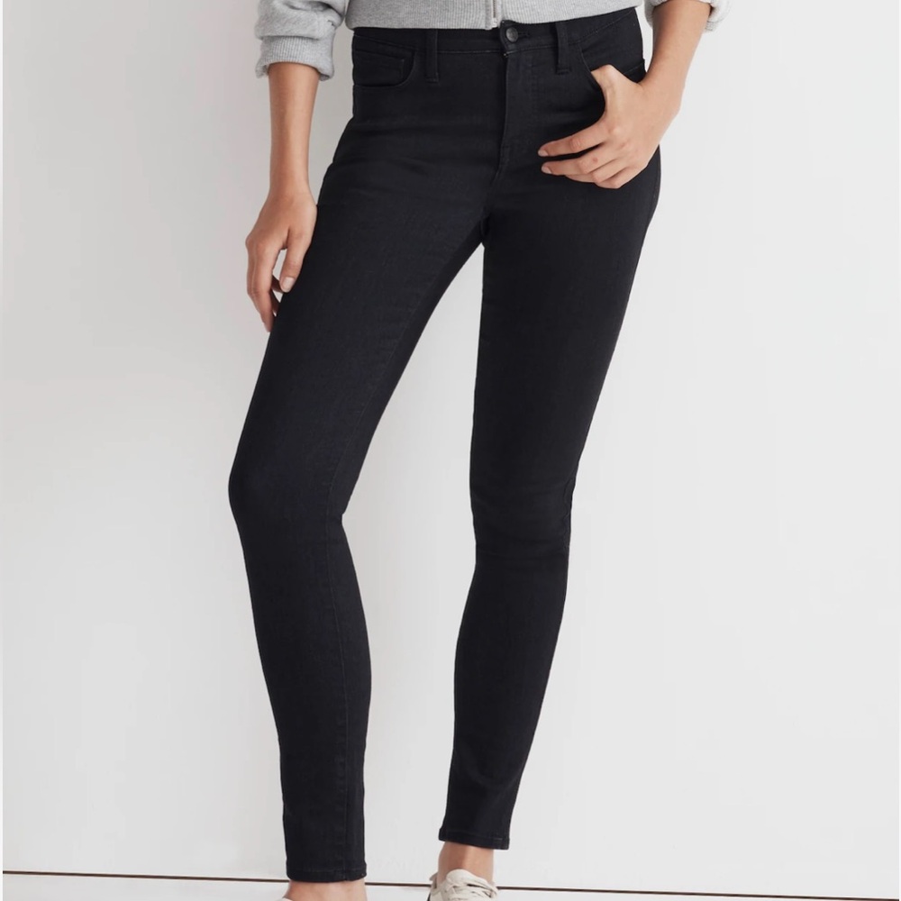 Madewell 9" Mid-Rise Roadtripper Skinny Jeans in Bennett Wash, Size 26